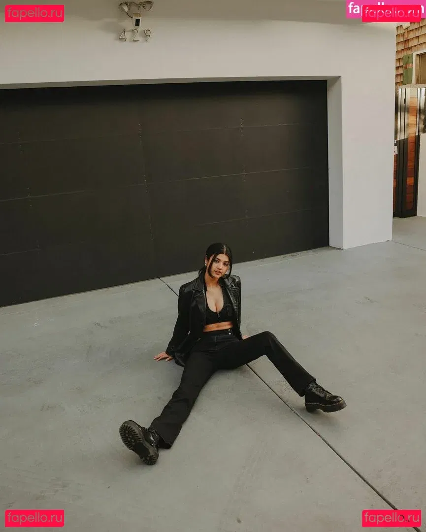 saraecheagaray Onlyfans Photo Gallery 