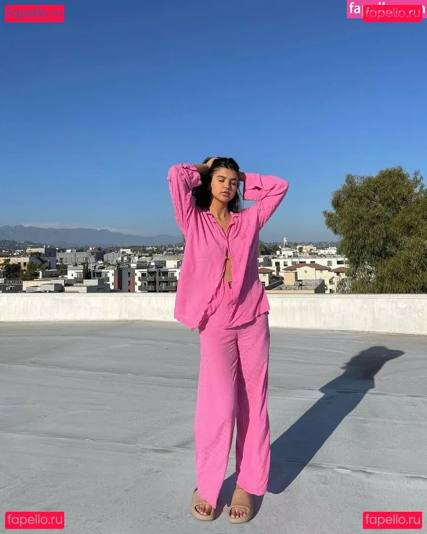 saraecheagaray Onlyfans Photo Gallery 