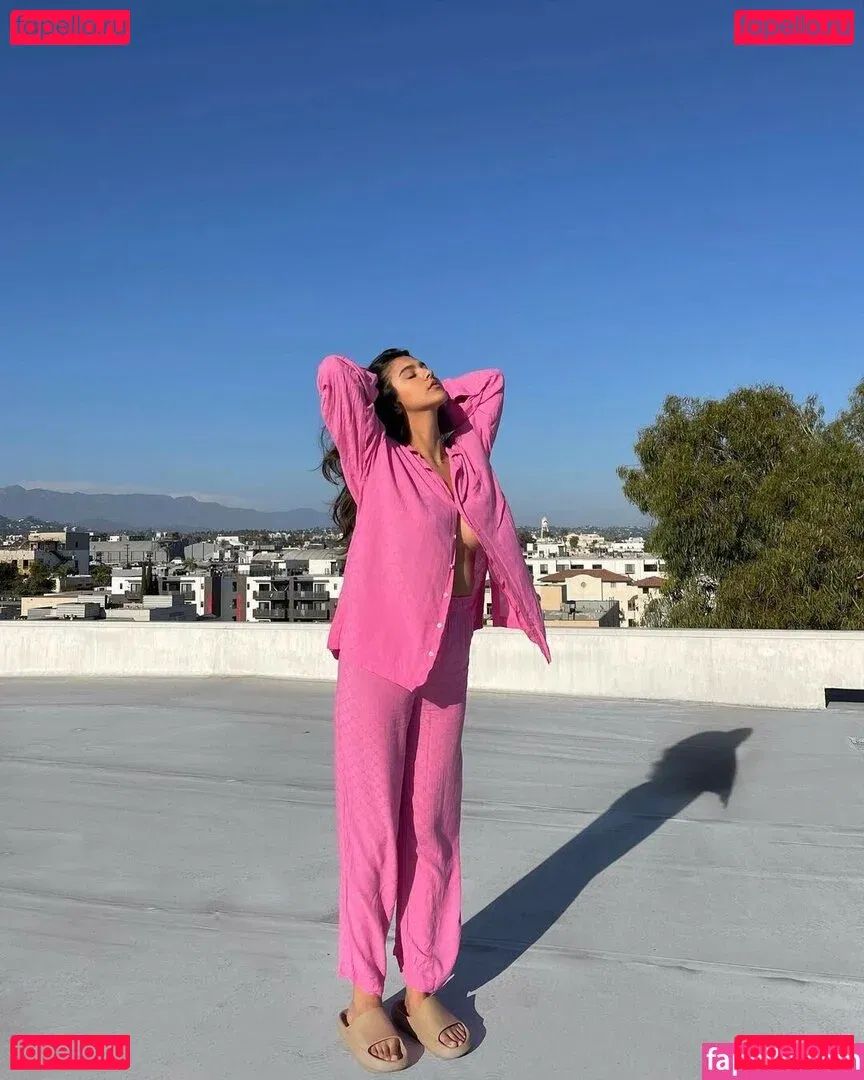 saraecheagaray Onlyfans Photo Gallery 