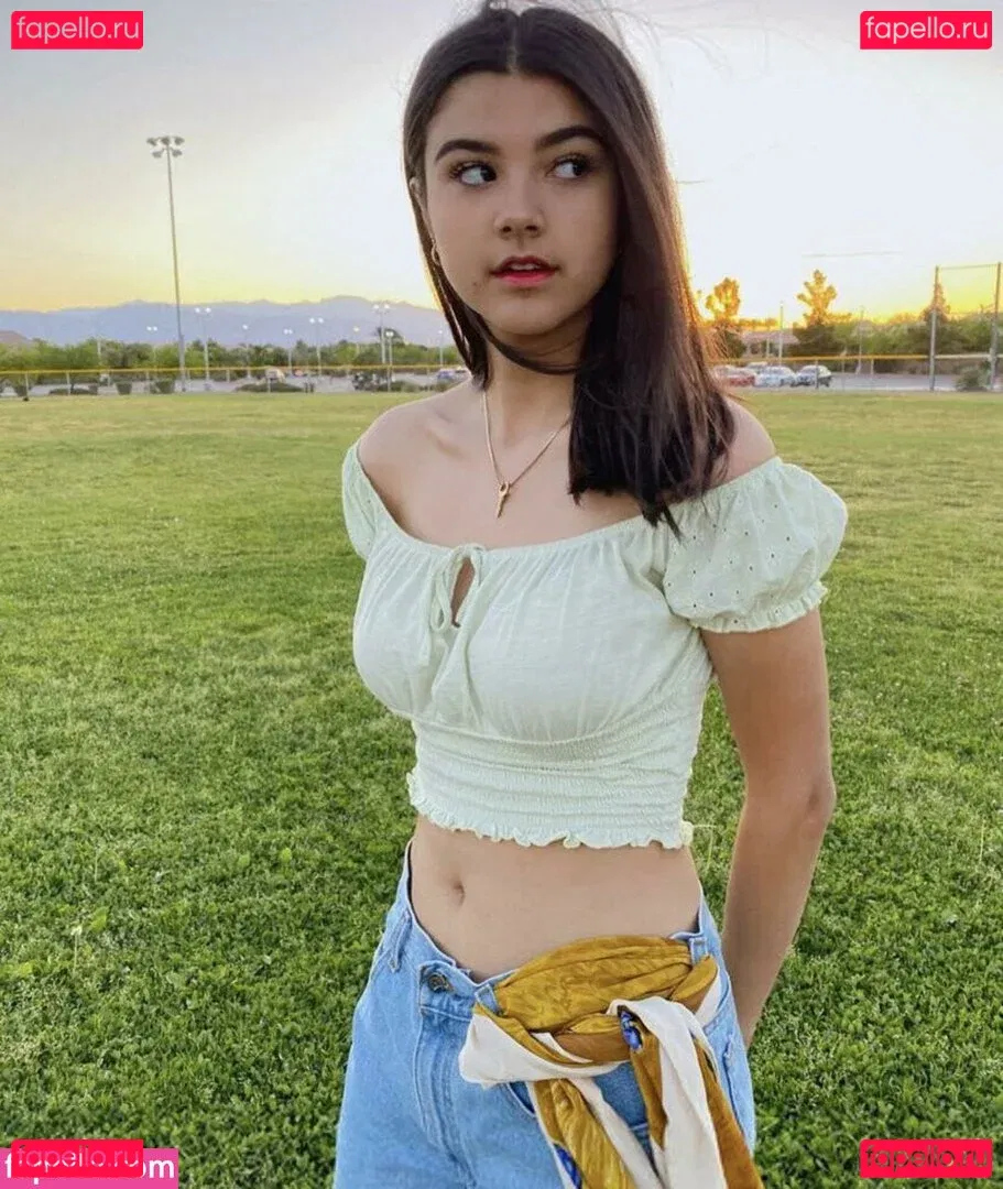 saraecheagaray Onlyfans Photo Gallery 