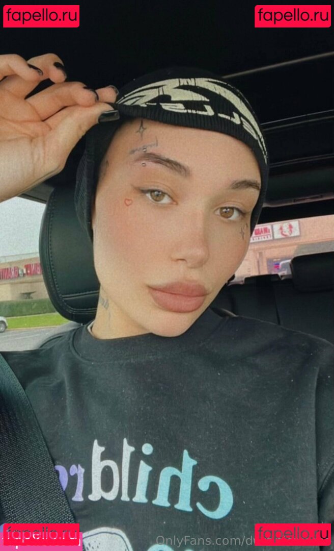 destinicreams / dezistormz Onlyfans Photo Gallery 