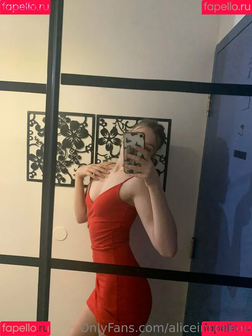 aliceincollege Onlyfans Photo Gallery 