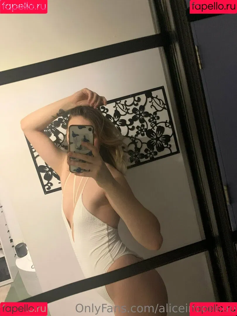 aliceincollege Onlyfans Photo Gallery 