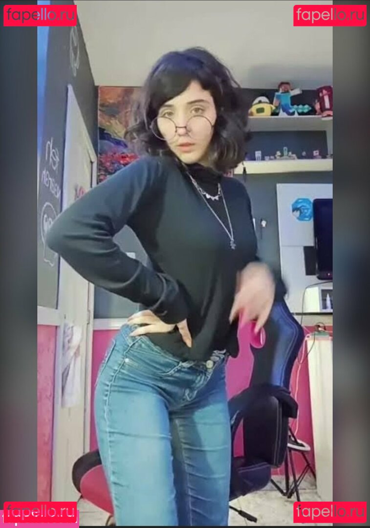 Feh Dubs Onlyfans Photo Gallery 