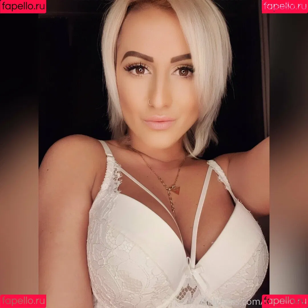 sunny_herrera Onlyfans Photo Gallery 