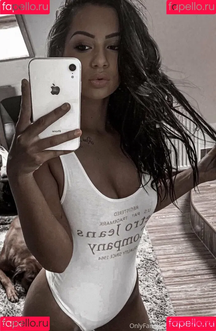sunny_herrera Onlyfans Photo Gallery 