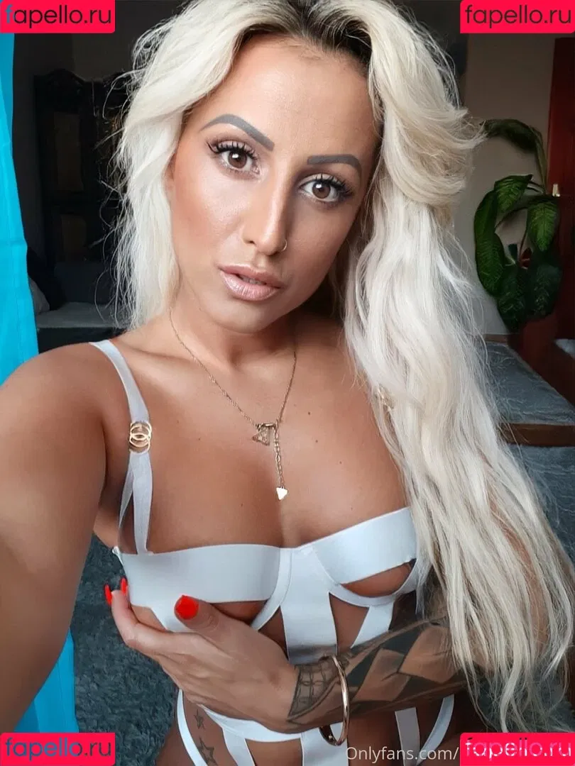 sunny_herrera Onlyfans Photo Gallery 