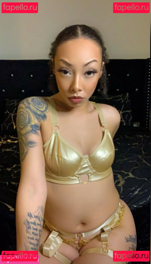 JuicyTee94 / tabi_red94 Onlyfans Photo Gallery 