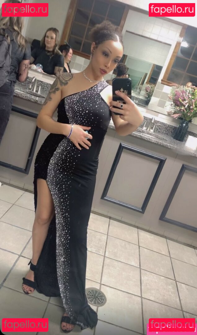 JuicyTee94 / tabi_red94 Onlyfans Photo Gallery 