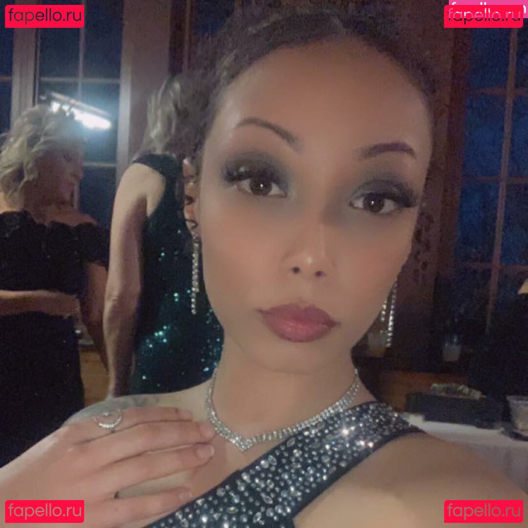 JuicyTee94 / tabi_red94 Onlyfans Photo Gallery 