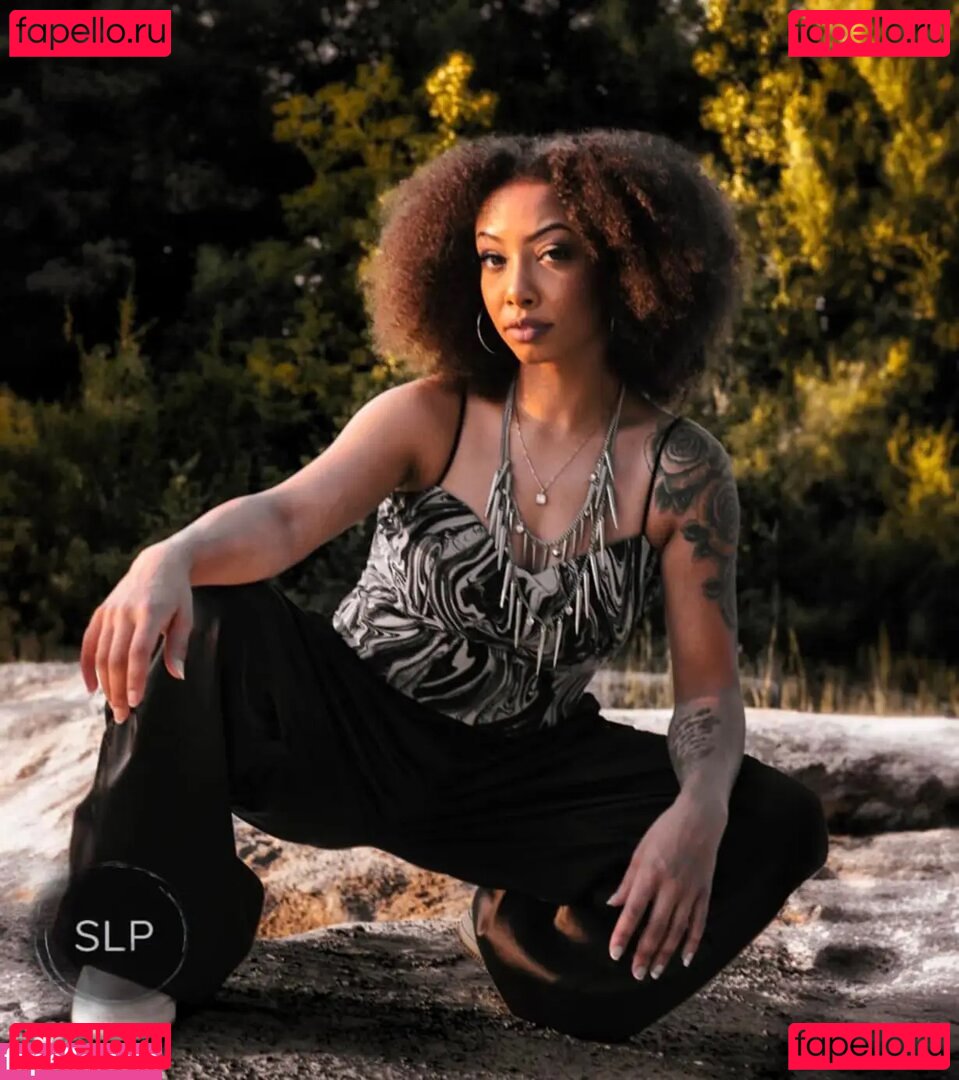 JuicyTee94 / tabi_red94 Onlyfans Photo Gallery 