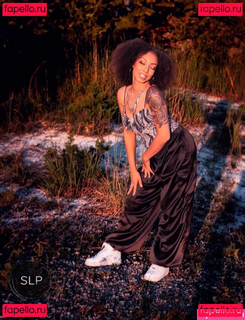 JuicyTee94 / tabi_red94 Onlyfans Photo Gallery 