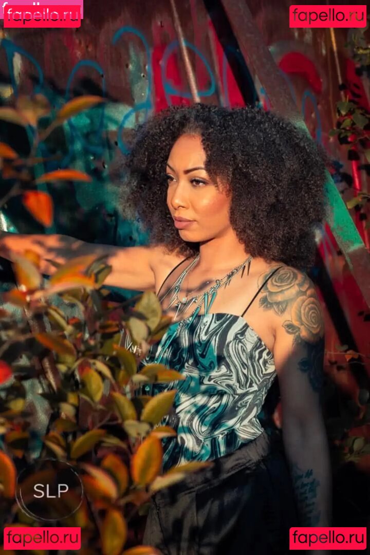 JuicyTee94 / tabi_red94 Onlyfans Photo Gallery 