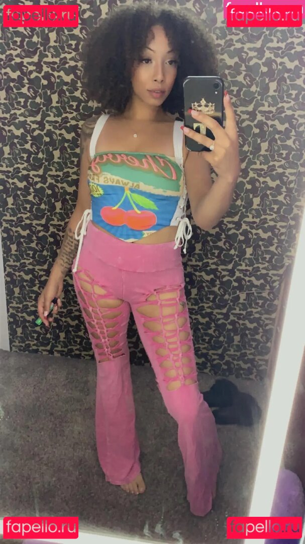 JuicyTee94 / tabi_red94 Onlyfans Photo Gallery 