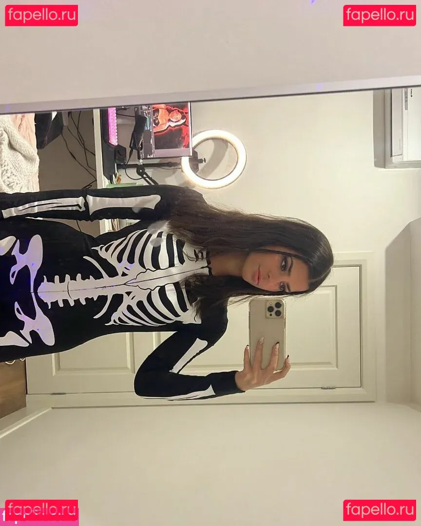 Develique Onlyfans Photo Gallery 