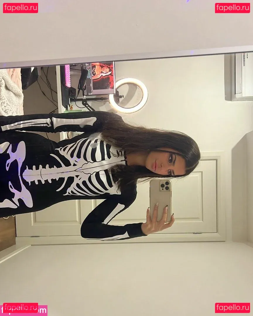 Develique Onlyfans Photo Gallery 