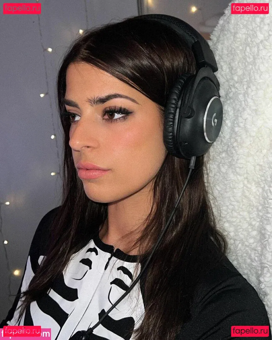 Develique Onlyfans Photo Gallery 