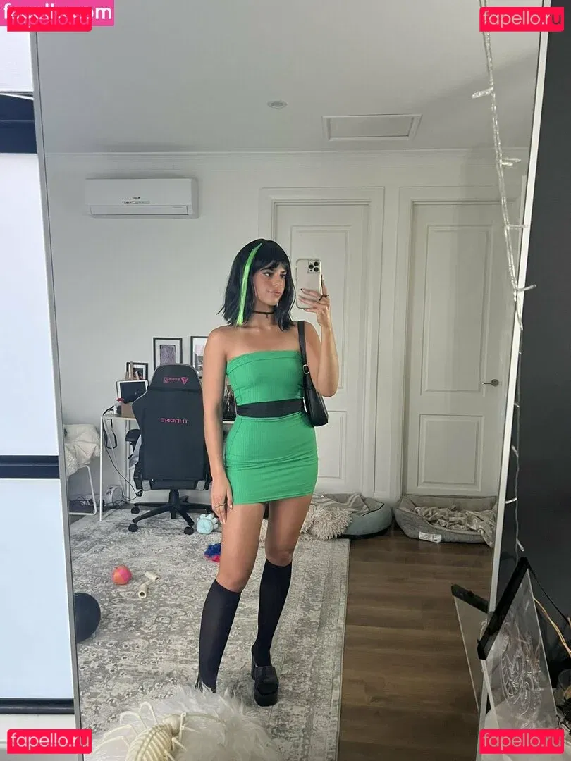 Develique Onlyfans Photo Gallery 