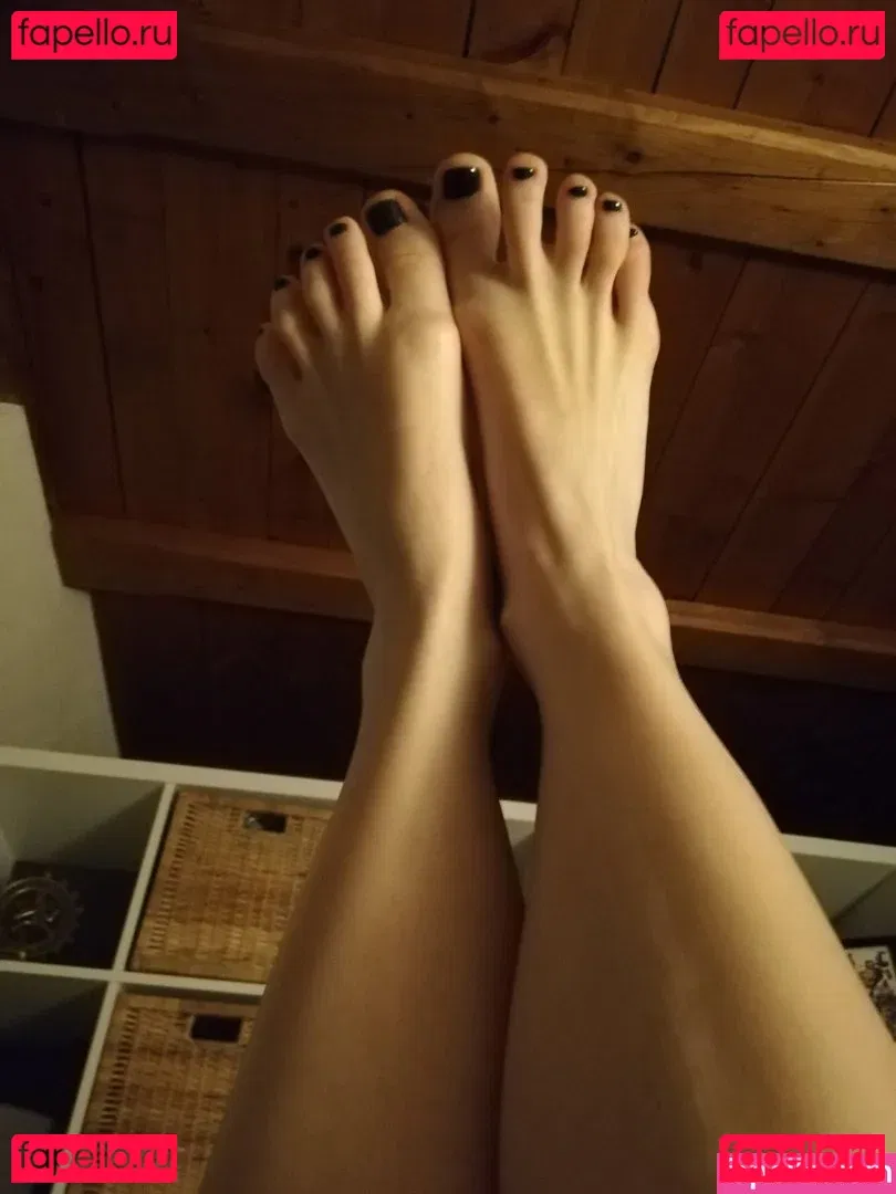 Merona ASMR Onlyfans Photo Gallery 