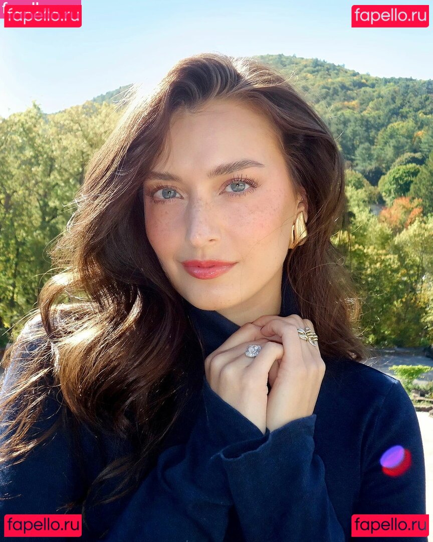 Jessica Clement Onlyfans Photo Gallery 