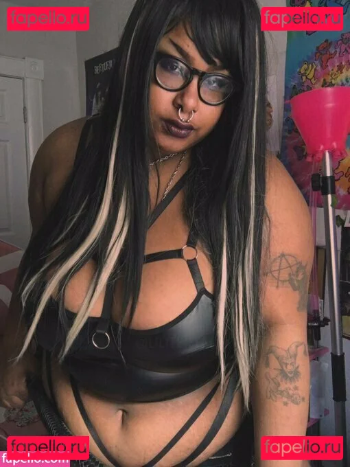 thebbwbible Onlyfans Photo Gallery 