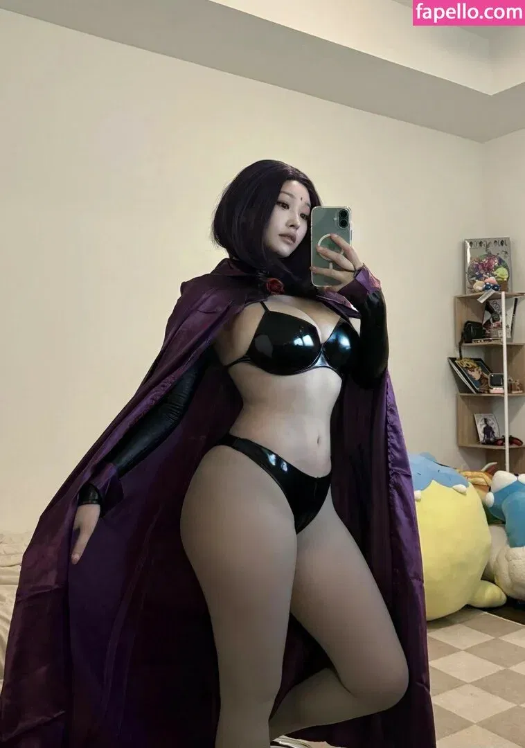 Aikuros Onlyfans Photo Gallery 