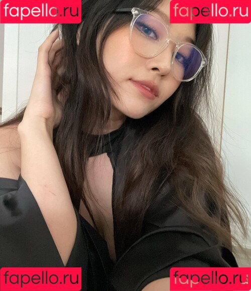 Aikuros Onlyfans Photo Gallery 