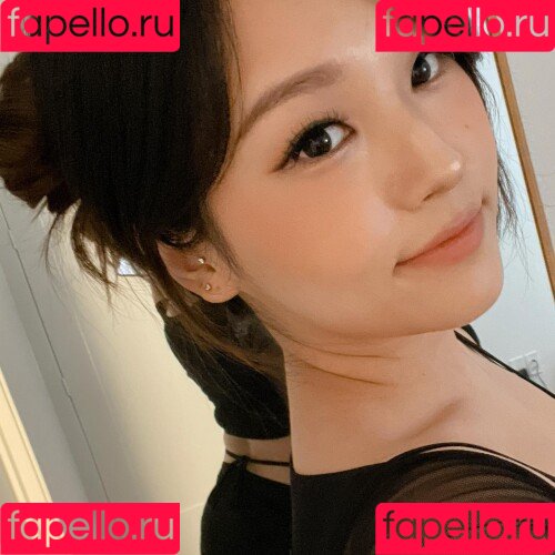 Aikuros Onlyfans Photo Gallery 