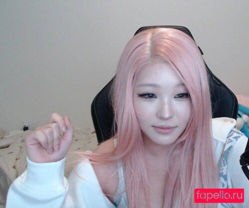 Aikuros Onlyfans Photo Gallery 