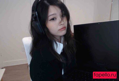 Aikuros Onlyfans Photo Gallery 