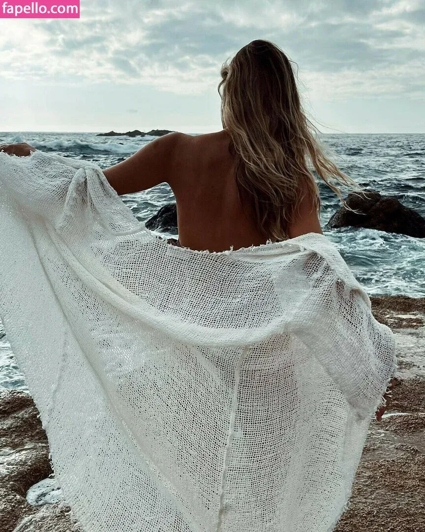 Maggie Rawlins Onlyfans Photo Gallery 