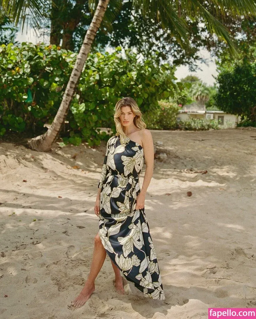 Maggie Rawlins Onlyfans Photo Gallery 