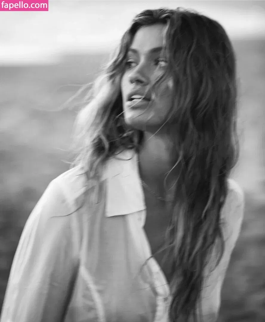 Maggie Rawlins Onlyfans Photo Gallery 