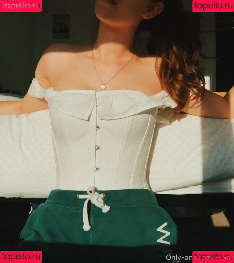 Ellbat Onlyfans Photo Gallery 