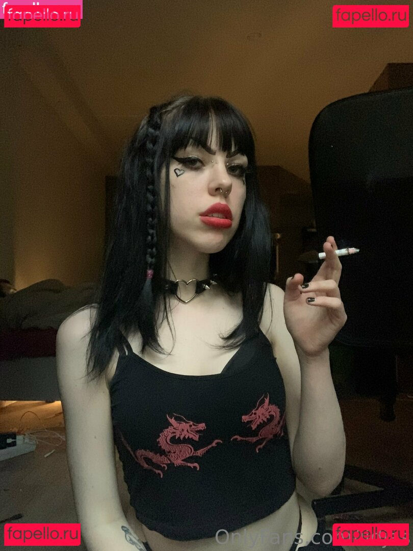 jassytk / smokinggoddessjassy Onlyfans Photo Gallery 