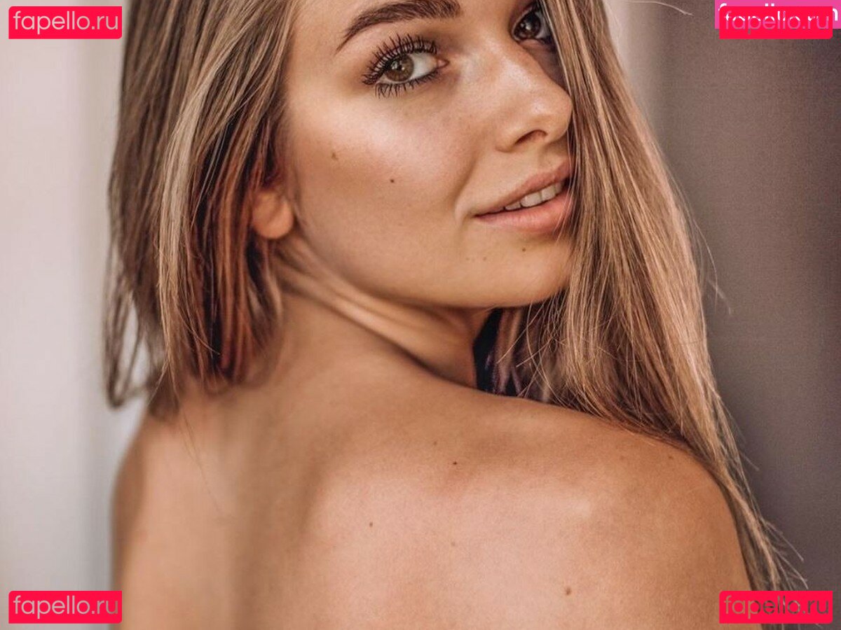 lolaweippert Nude Onlyfans Photo 11