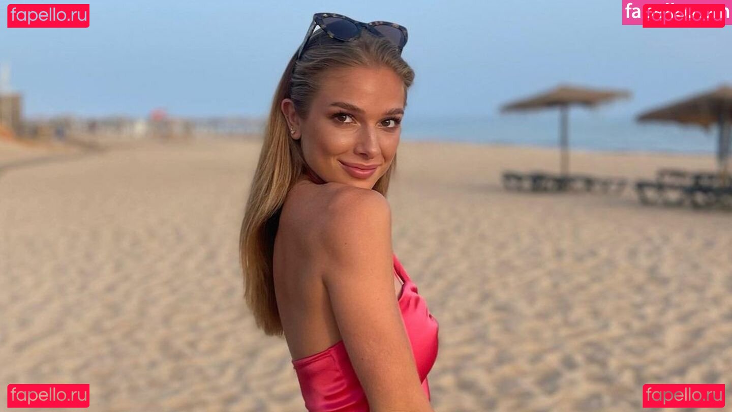 lolaweippert Nude Onlyfans Photo 8