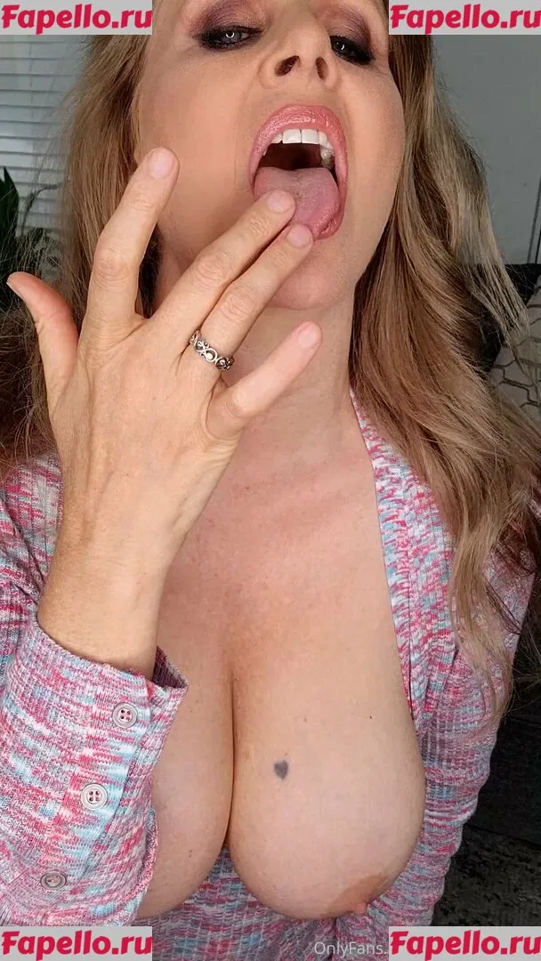 TheRealJuliaAnn Onlyfans Photo Gallery 