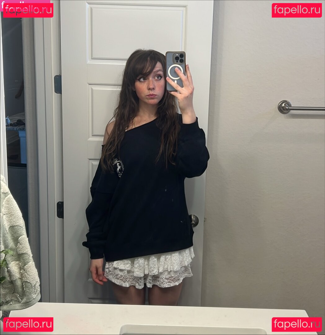 SophiaZipay Nude Onlyfans Photo 16