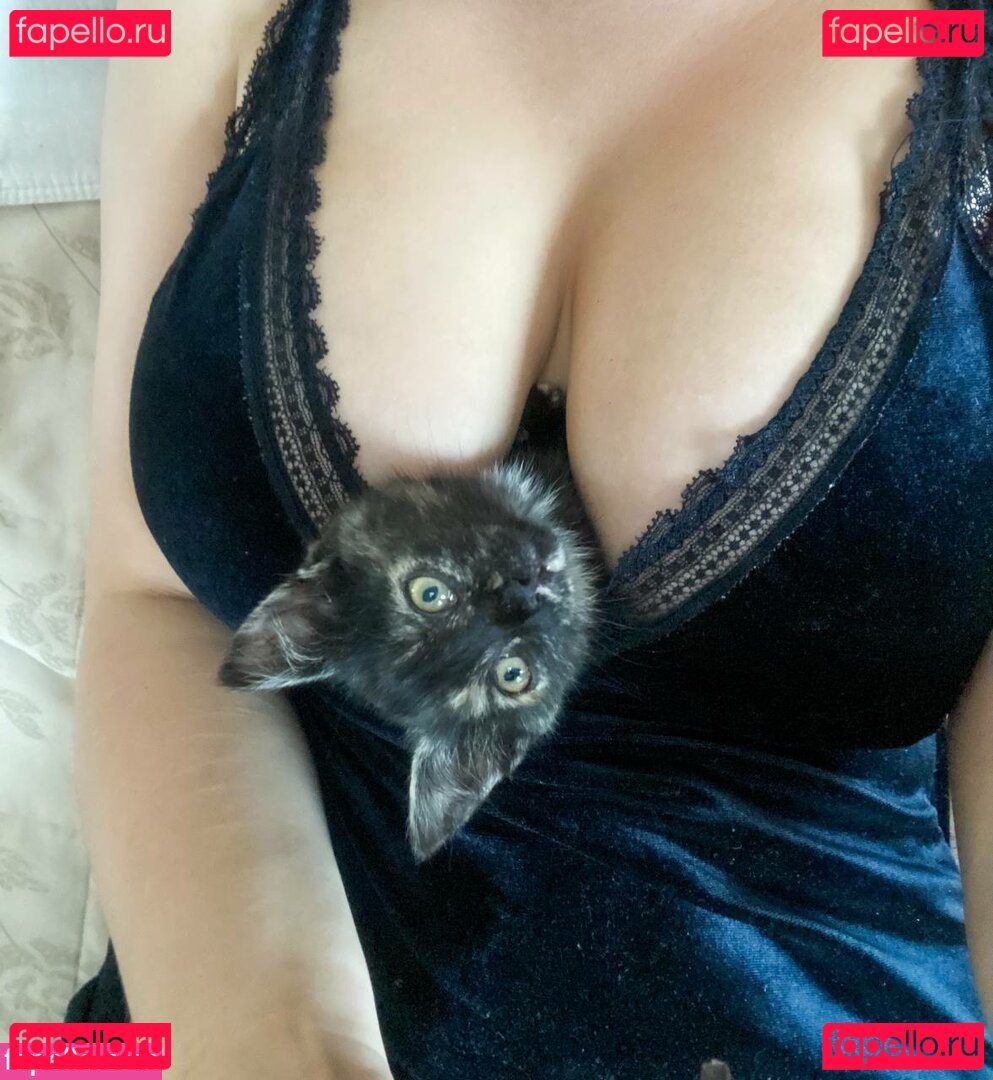 chikiryaooo / chikiryaooox Onlyfans Photo Gallery 