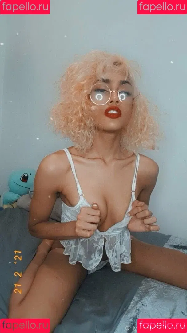 bluelah3 Onlyfans Photo Gallery 