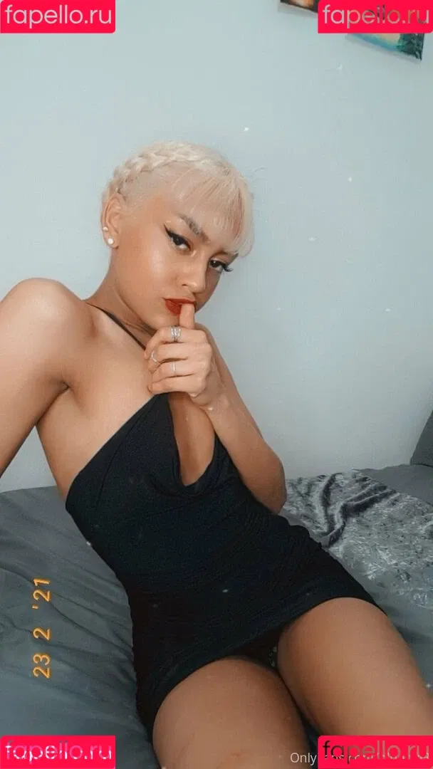 bluelah3 Onlyfans Photo Gallery 