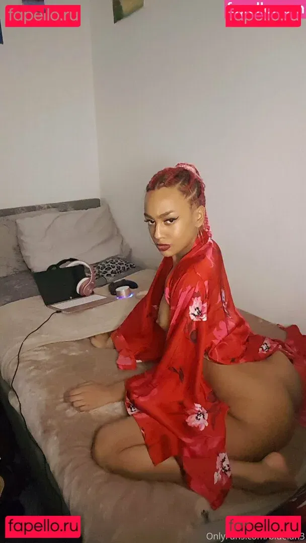 bluelah3 Onlyfans Photo Gallery 