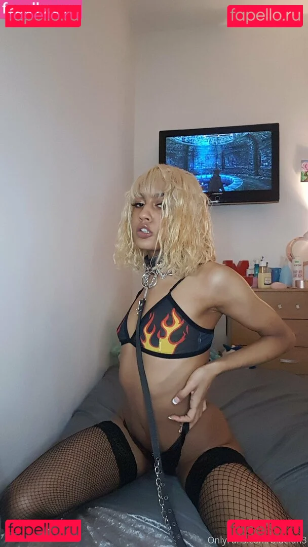 bluelah3 Onlyfans Photo Gallery 