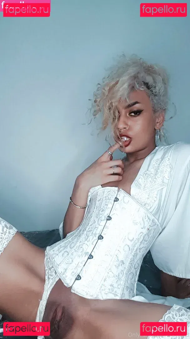 bluelah3 Onlyfans Photo Gallery 