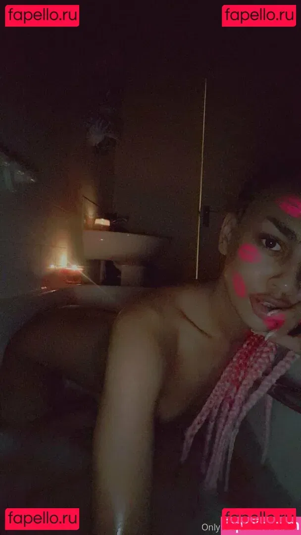 bluelah3 Onlyfans Photo Gallery 