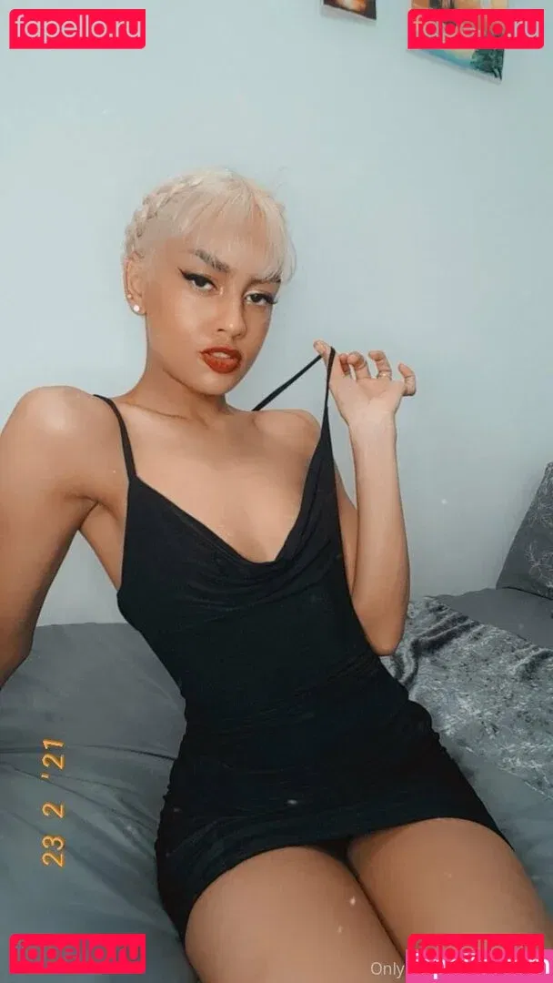 bluelah3 Onlyfans Photo Gallery 