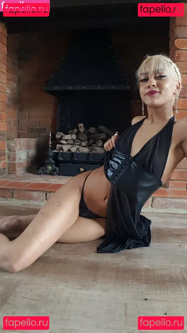 bluelah3 Onlyfans Photo Gallery 