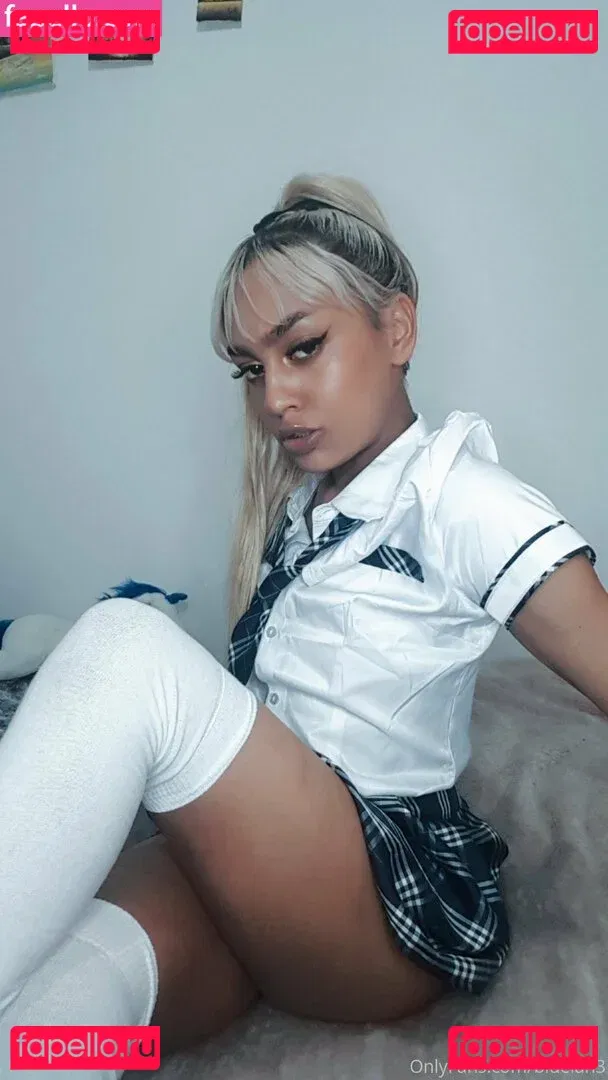 bluelah3 Onlyfans Photo Gallery 