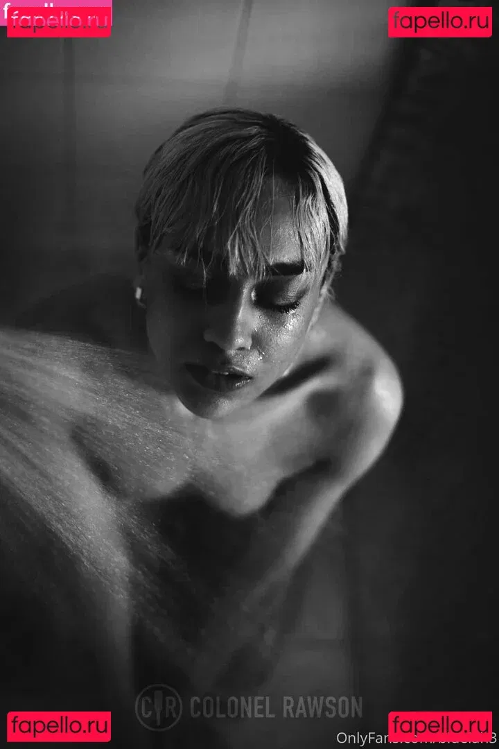 bluelah3 Onlyfans Photo Gallery 